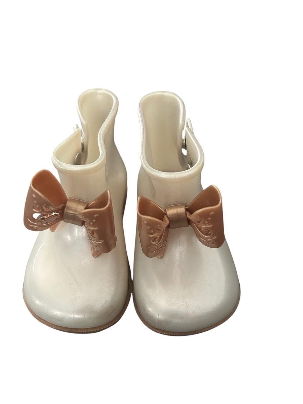 7C Mini Melissa Sugar Rain Fairy rain boots in white with metallic gold bows